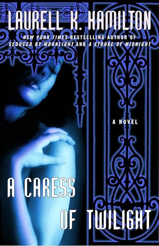 A Caress of Twilight (Meredith Gentry, #2)